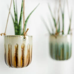 Alice Hanging Plant Pots - Set Of 3 - Caramel 8 Alice Hanging Plant Pots - Set Of 3 - Caramel -Indoor Plants Store Alice Hanging Plant Pots Set of 3 Caramel Lifestyle 02